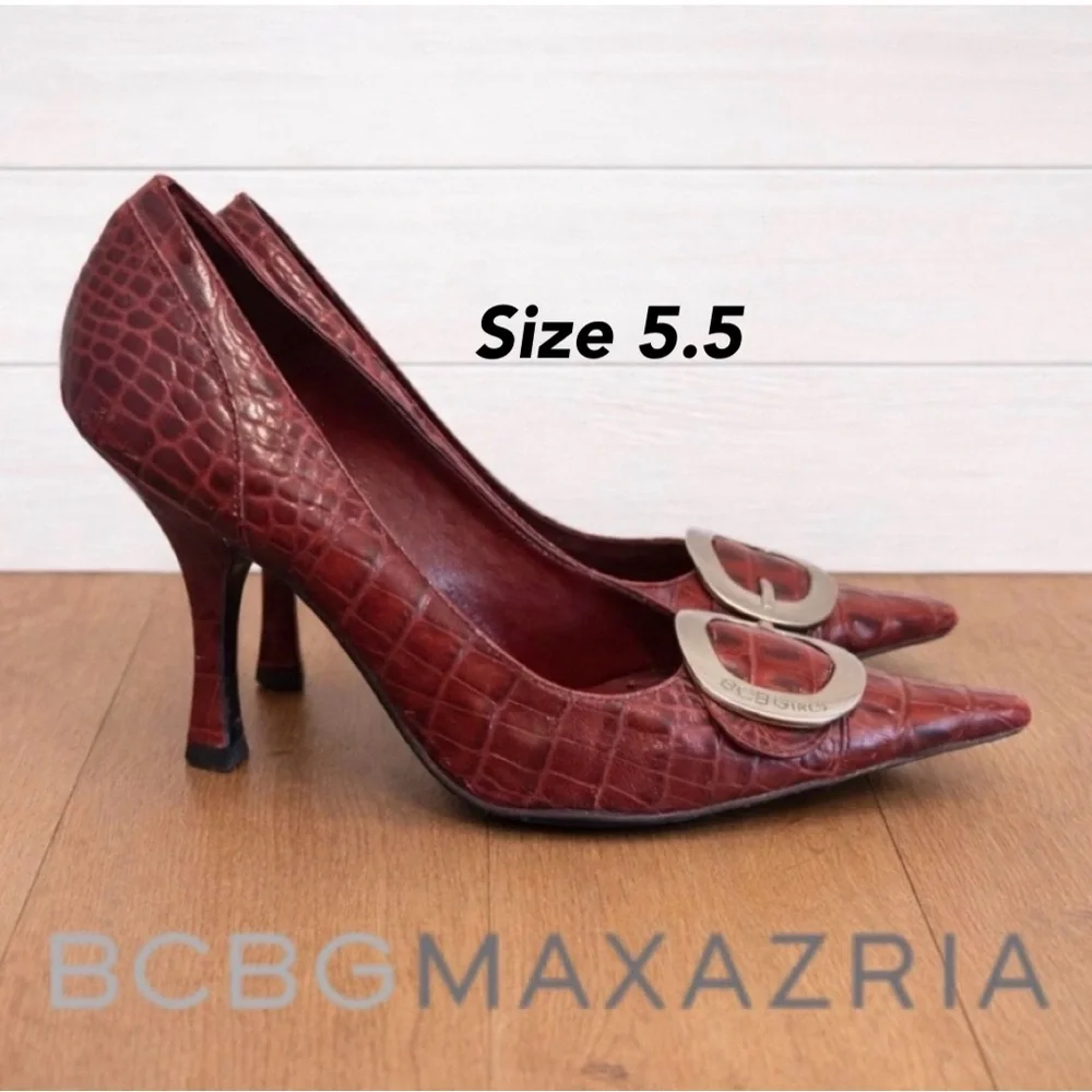 ♥️BCBGirls Embossed Burgundy Heels | Pointed Toe Buckle Pumps | Size 5.5